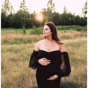 Black maternity photo shoot dress